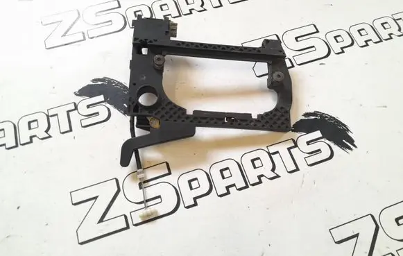 BMW 7 E38 Front door exterior handle/bracket 