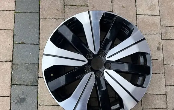 Volvo XC40 R19 alloy rim 32143627 75JX19H2 V000198