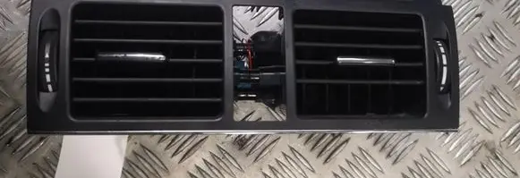 Mercedes-Benz C W204 Dash center air vent grill 2048702851