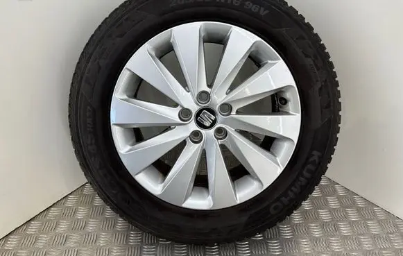 Seat Arona R16 alloy rim 6F9601025