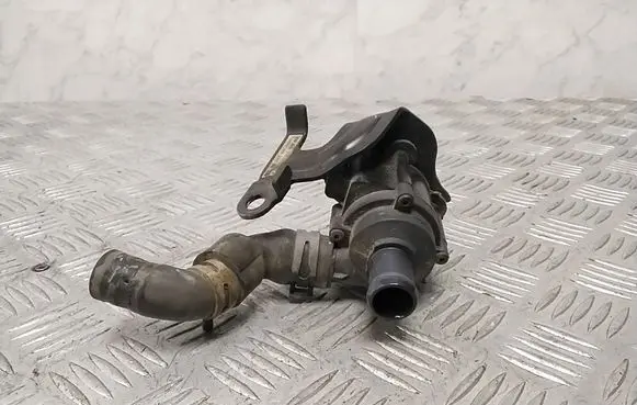 Volkswagen Golf VII Electric auxiliary coolant/water pump 5Q0965561B