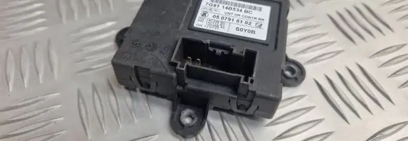 Volvo V70 Door control unit/module 7G9T14B534BC 0507918102 14C236