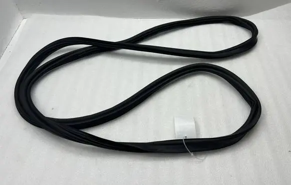 Volkswagen T-Roc Trunk rubber seal (body) 2GA827705B