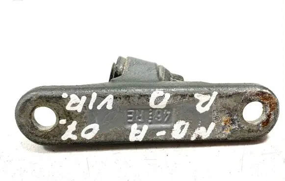 Mercedes-Benz A W169 Front door upper hinge 46RE