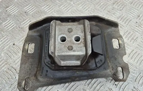 Peugeot 308 Engine mount bracket 9812667680 9673768480 9807420980
