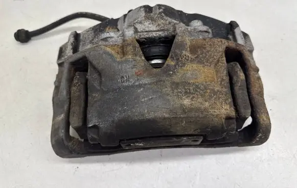 Volvo XC70 Front brake caliper