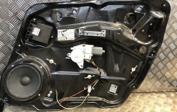 Mercedes-Benz R W251 Front door window regulator with motor 2518200842