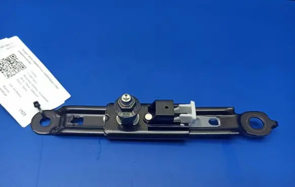 Toyota C-HR I Seat belt adjustment motor 170915070234
