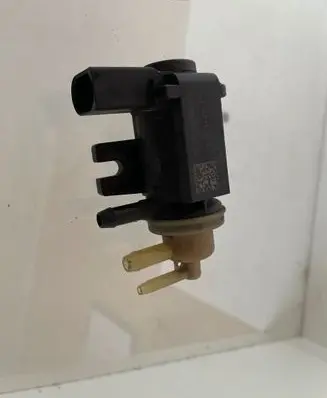 Volkswagen Touran II Turbo solenoid valve 1K0906627B 4011464A 081450124