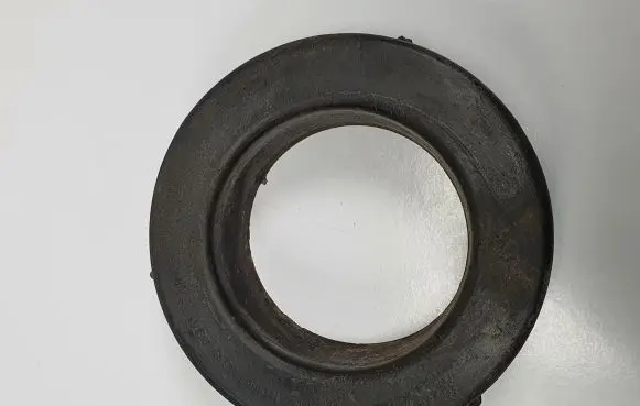 Mercedes-Benz S W140 Rear coil spring rubber mount 1403210684