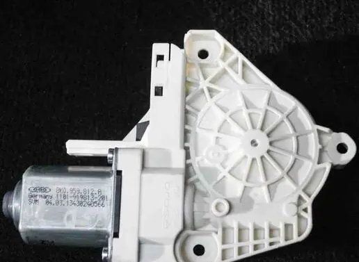 Audi Q3 8U Rear door window regulator motor 8K0959812A