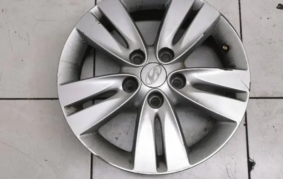 Hyundai ix20 R16 alloy rim 529101k100 5x114.3