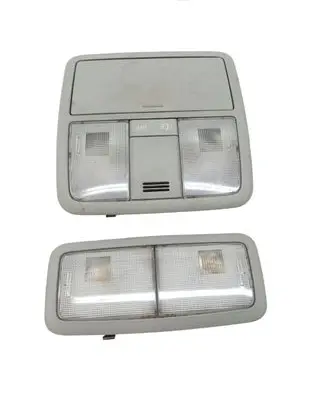Toyota Avensis T270 Rear seat light