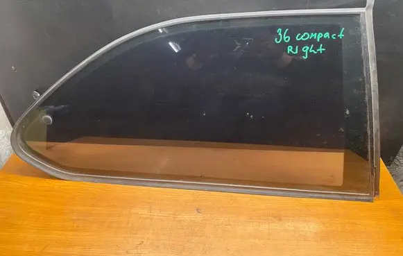 BMW 3 E36 Rear side window 43R001025 DOT27M24100AS2