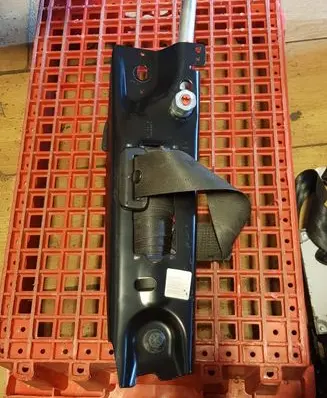Volvo S80 Front seatbelt 6069365R0D