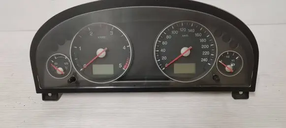 Ford Mondeo Mk III Speedometer (instrument cluster) 3S7T10849VD