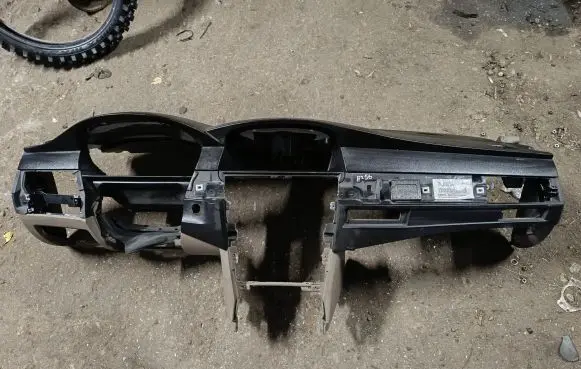 BMW 5 E60 E61 Dashboard 6960819 17370013 5146713097802