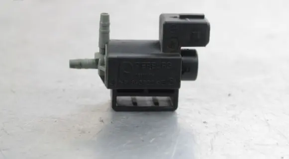 Volvo S90, V90 Vacuum valve 31339879