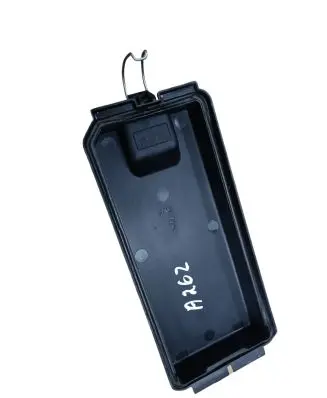 Mercedes-Benz R W251 Fuse box cover 1645400182