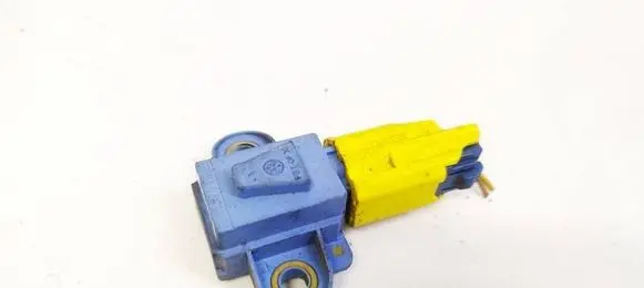 Volkswagen Golf V Airbag deployment crash/impact sensor 1K0955557A