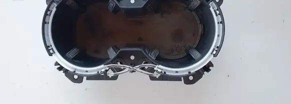 Cup holder front