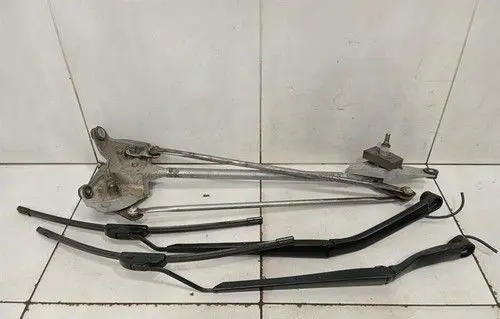 Chevrolet Corvette C6 Front wiper linkage and motor 25820788