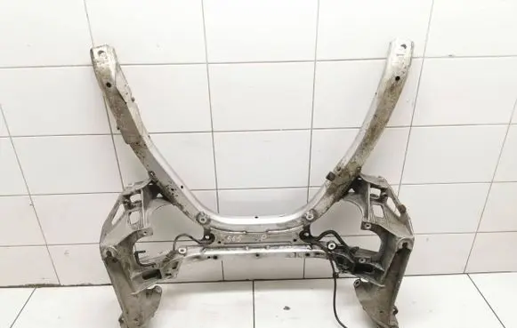 BMW 5 E60 E61 Front subframe 440272150