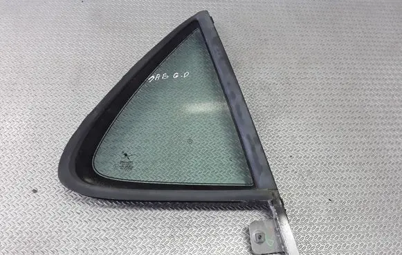 Saab 9-5 Rear vent window glass 