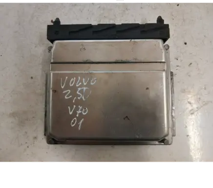 Volvo V70 Engine control unit/module 09496667A 0281001776