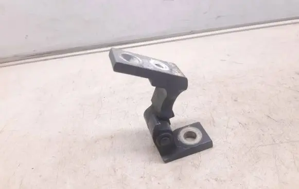 Audi A6 S6 C6 4F Front door upper hinge A046573
