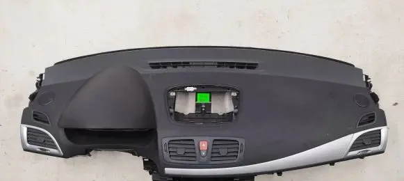 Renault Megane III Dashboard 1011893