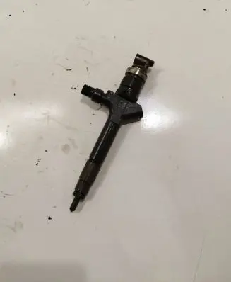 Mazda 5 Fuel injector rf8g13h50