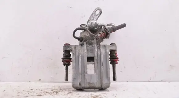 Volkswagen Golf VI Rear brake caliper 