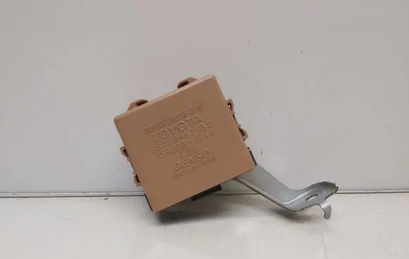 Toyota Yaris Other control units/modules 8976952030 1586000841