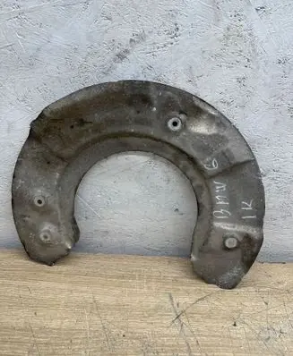 BMW 6 F06 Gran coupe Front brake disc dust cover plate 6775265