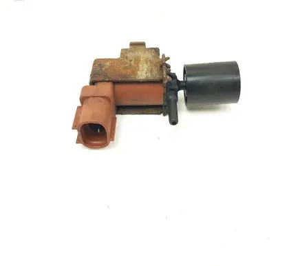 Toyota Hilux (AN10, AN20, AN30) Turbo solenoid valve