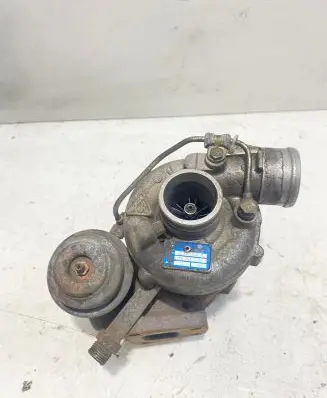 Volkswagen Golf III Turbo 028145703E 7009 923993953
