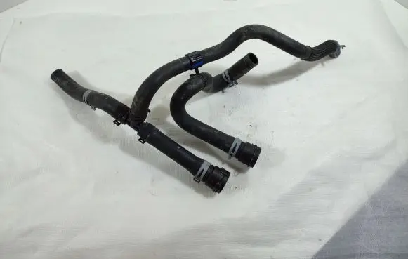 Chevrolet Camaro Engine coolant pipe/hose 84128872 84128868