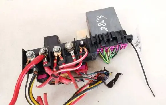 Seat Toledo II (1M) Fuse box set 8l0941822