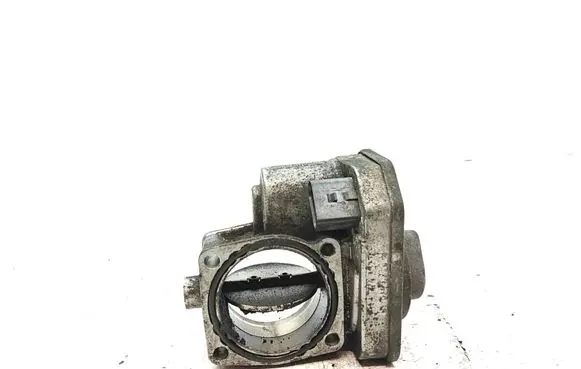 Opel Astra J Electric throttle body valve 8981052101