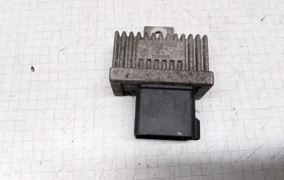 Mitsubishi Space Star Glow plug pre-heat relay 7700115078