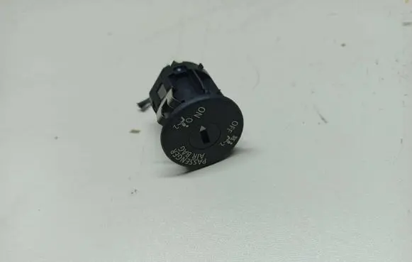 BMW X3 F25 Passenger airbag on/off switch 9196886