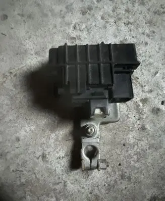Toyota Prius (XW20) Positive cable (battery)