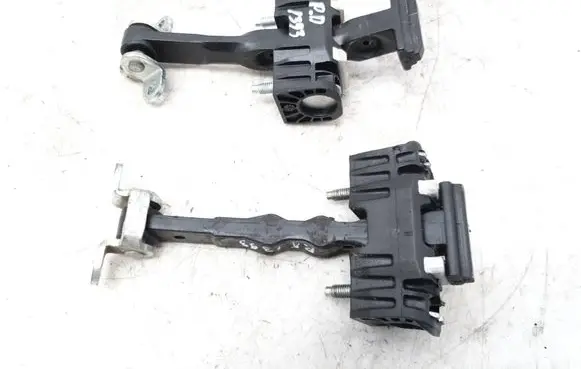 Alfa Romeo 159 Front door check strap stopper 