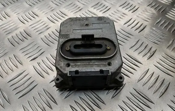 Volkswagen Sharan Window wiper relay 1397328044