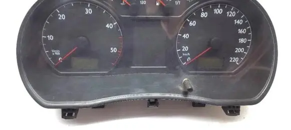Volkswagen Polo III 6N 6N2 6NF Speedometer (instrument cluster) 88311330