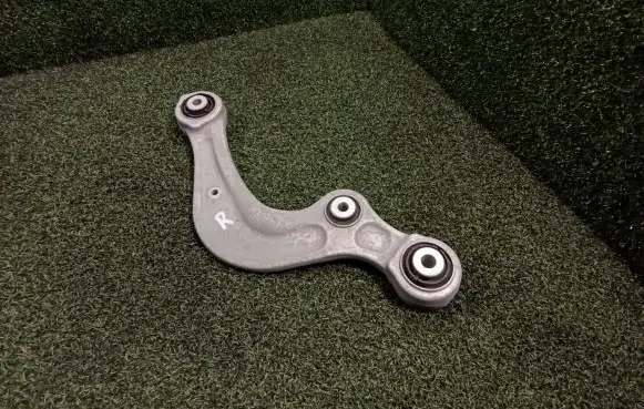 Porsche Cayenne (9Y0 9Y3) Rear control arm 4M0505361G 4M0505361