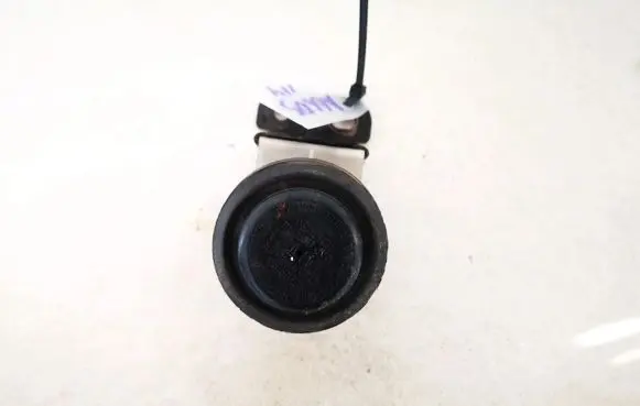 Brake fluid reservoir