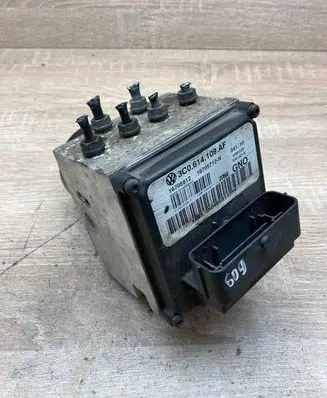 Volkswagen PASSAT B6 ABS Pump 3C0614109AF