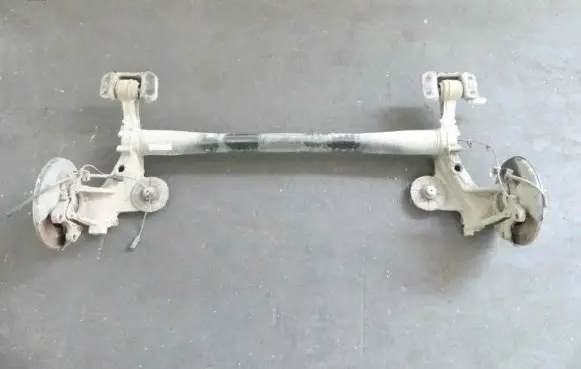 Opel Astra J Rear axle beam F135202643 IMPRK1338328